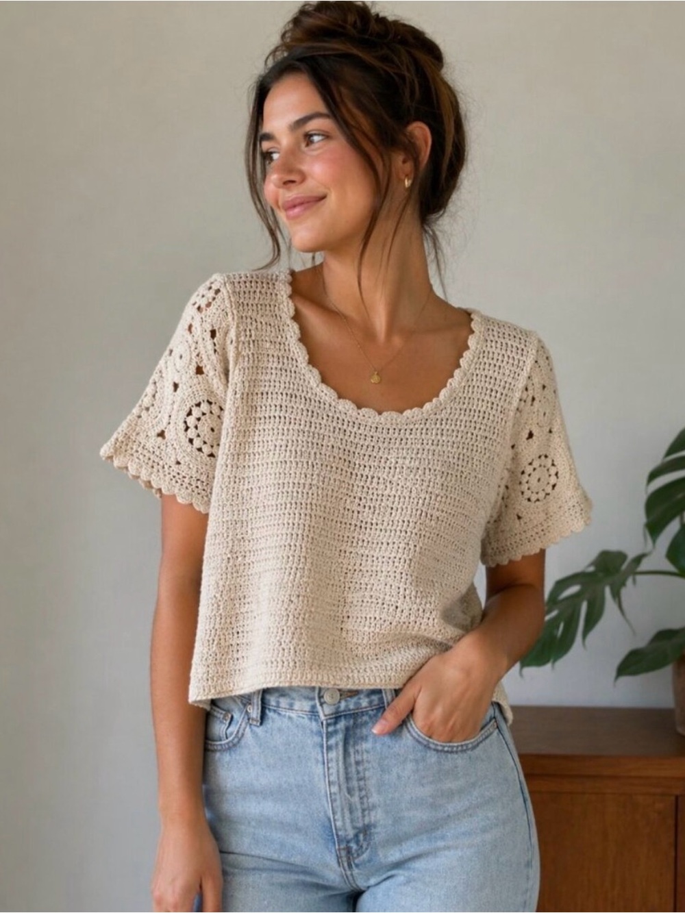 Solitaire Cream Crochet Lace Knit Short Sleeve Crop Top size small boho festival